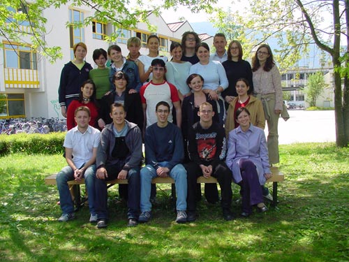 Maturanten der Klasse 5A HOB - Schuljahr 2001/02