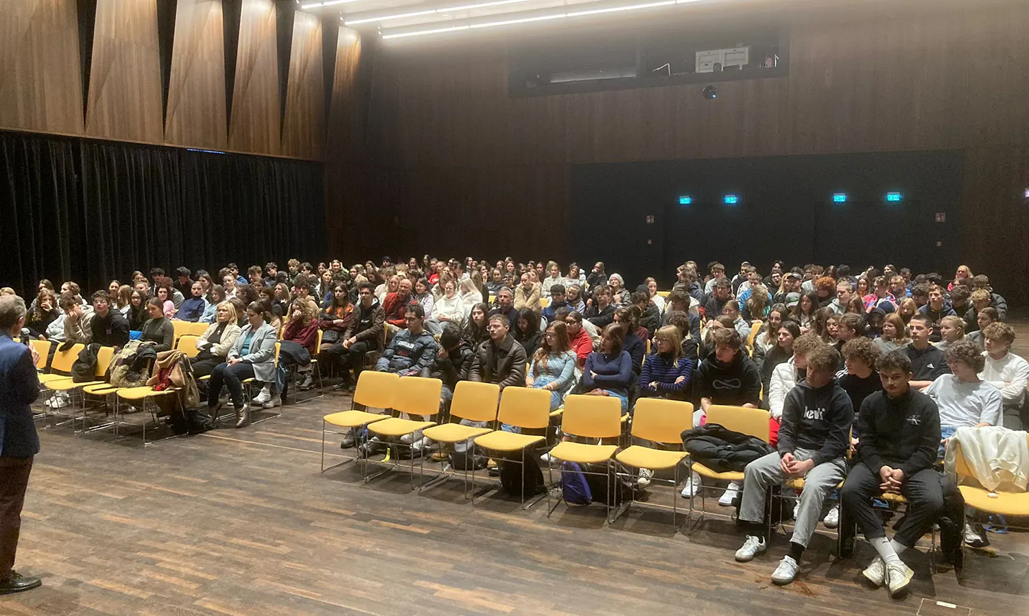 Proiezione mattutina per le scuole