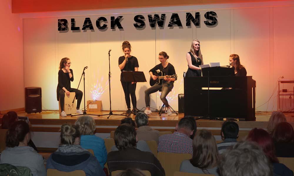 Benefizkonzert der Black SWANS