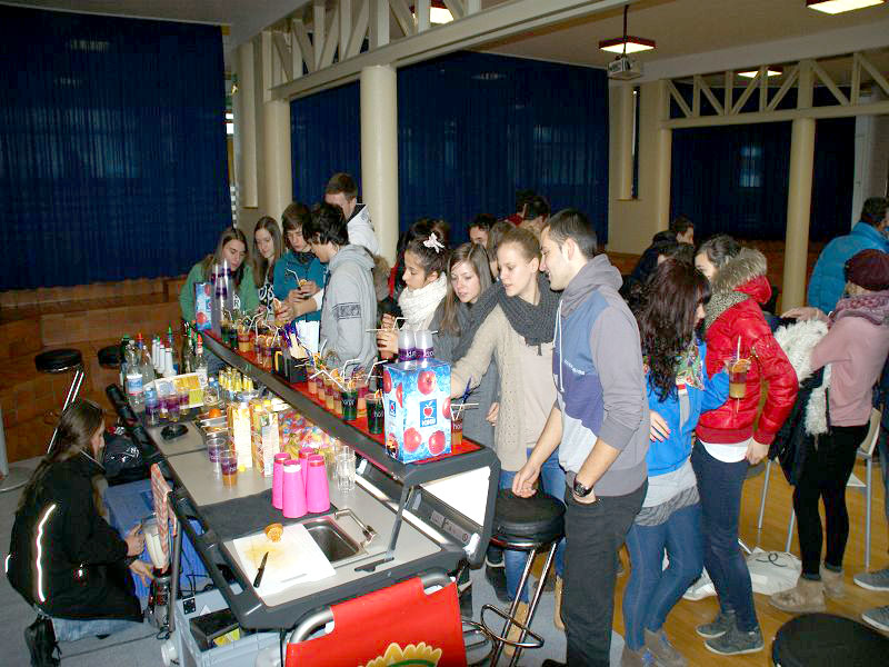 Trendy Bar