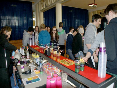 Trendy Bar