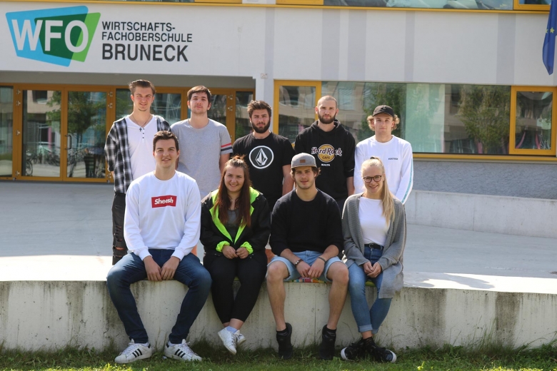 Maturanten der Klasse 5D WI