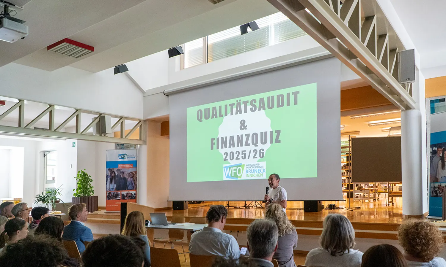 Abschlussfeier der Übungsfirmen und Prämierung Finanzquiz